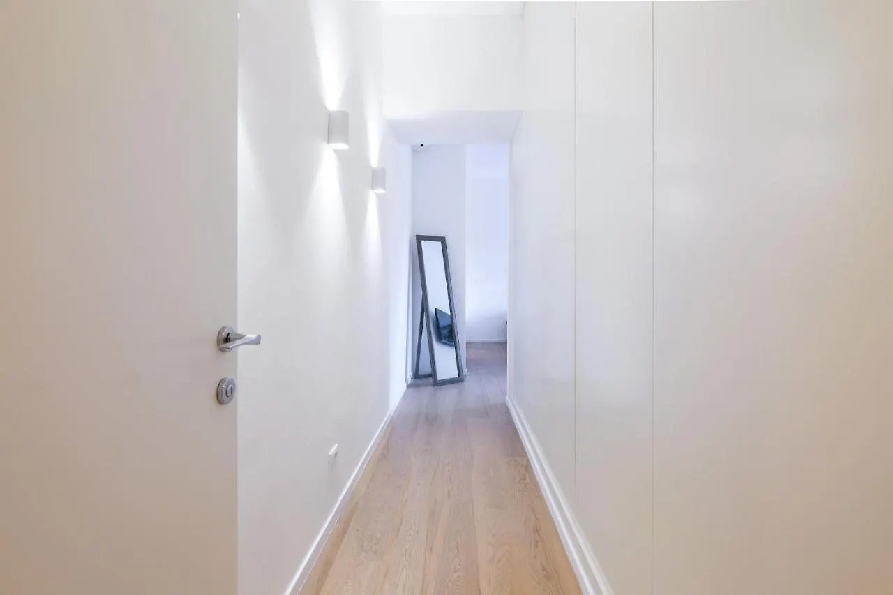 Elegant Urban Retreat In The Heart Of Milan - Brera Apartment 0*,